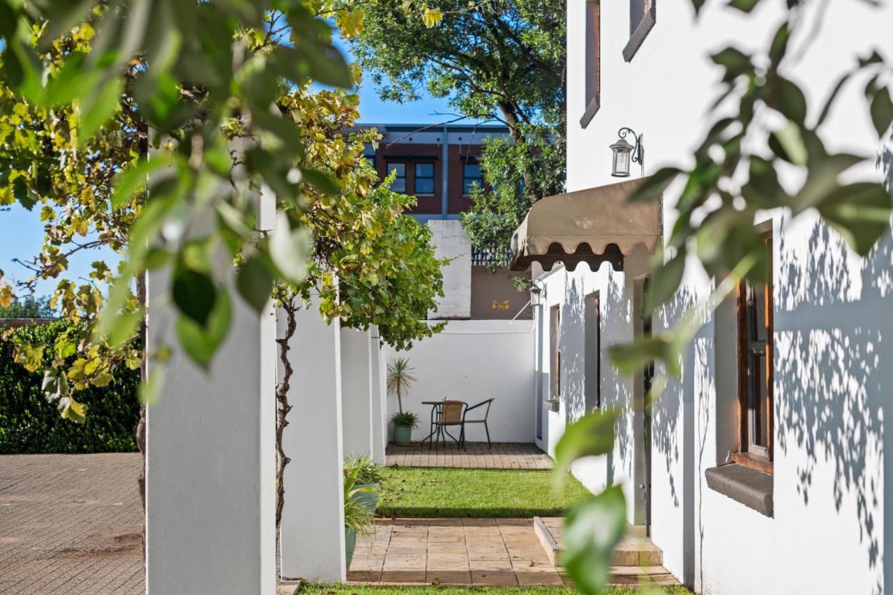 De Akker Guest House Bloemfontein Esterno foto