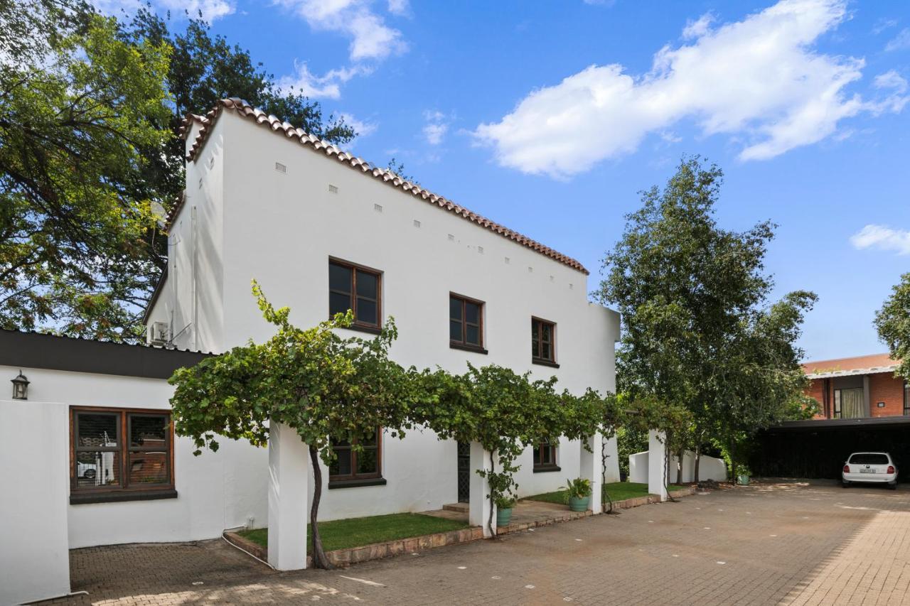 De Akker Guest House Bloemfontein Esterno foto