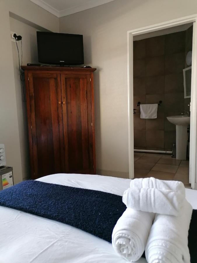 De Akker Guest House Bloemfontein Esterno foto