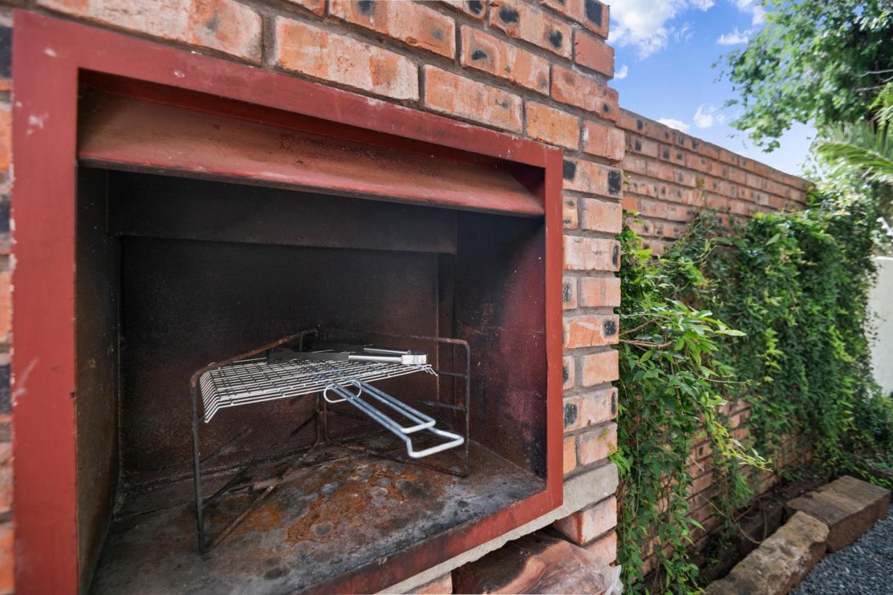 De Akker Guest House Bloemfontein Esterno foto